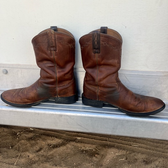 Women’s Ariat Boots - Picture 2 of 5